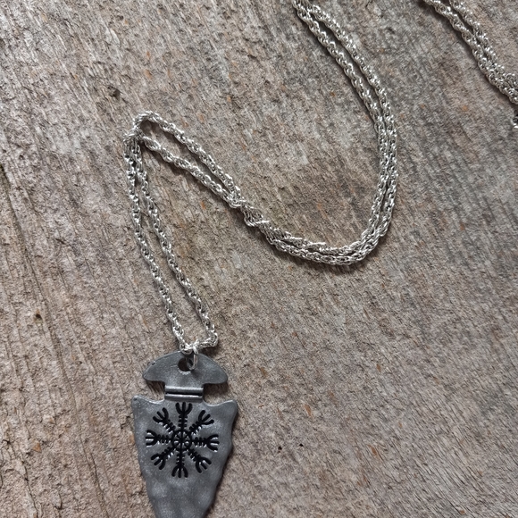 Viking spearhead  necklace - Picture 2 of 2